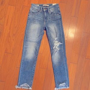 Levis 724 High-Rise Straight Jeans